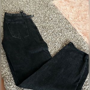 Black Oversizes Jeans